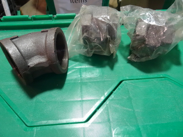 NEW Qty 2 Steel 1.5 in Unions and Qty 1 Steel elbow 2 in