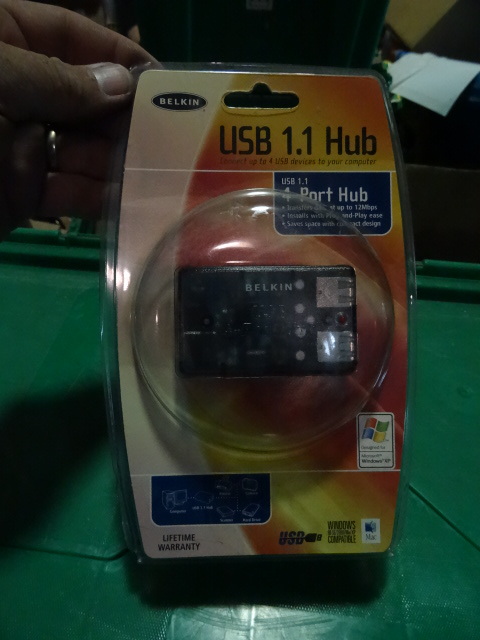 NEW Belkin USB Hub