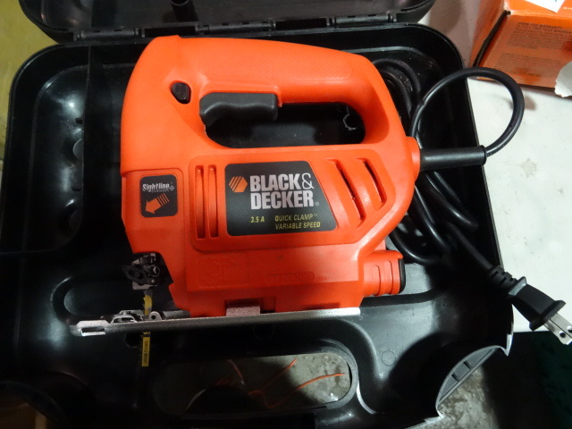 NEW Black and Decker 3.5 Amp Variable Speed Jigsaw