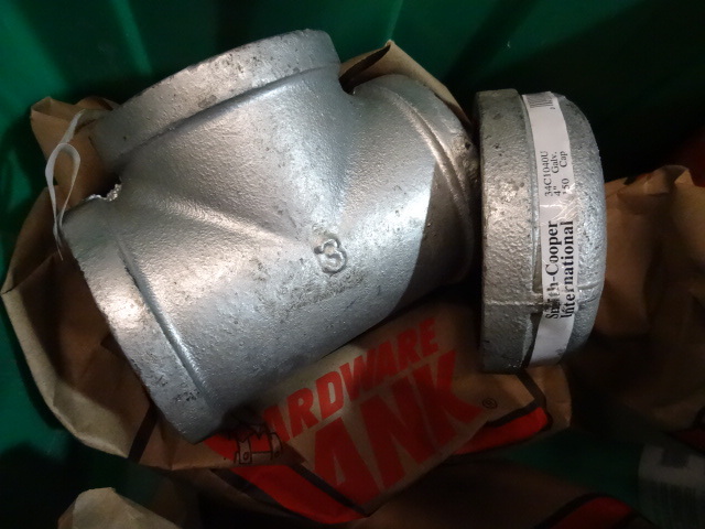NEW Galvanized Pipe  Fittings 4 In Cap and 3 In Tee