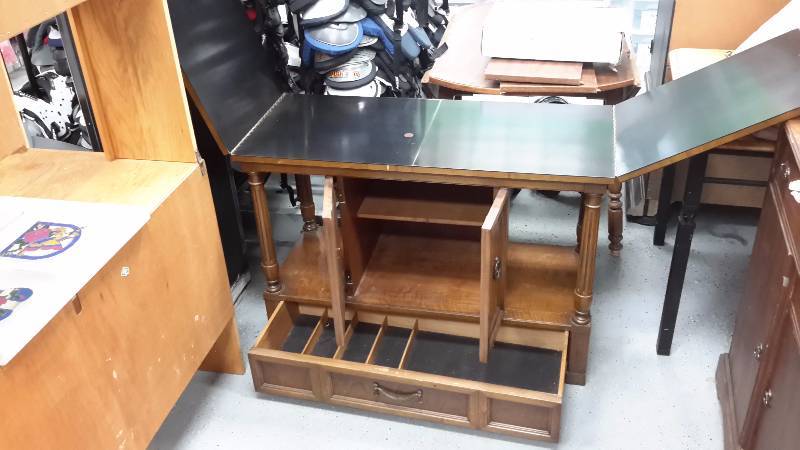 Thomasville buffet table