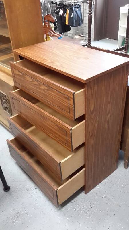 Up right dresser