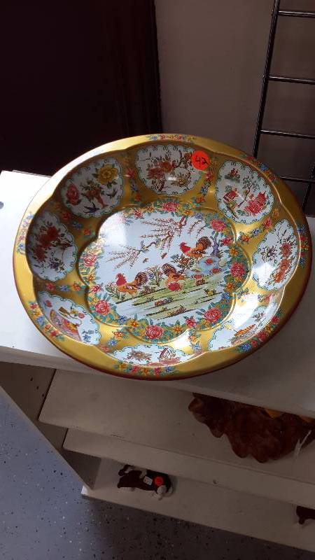 Dahr Decorated ware serving dish