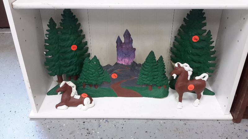 Ceramic unicorn display set