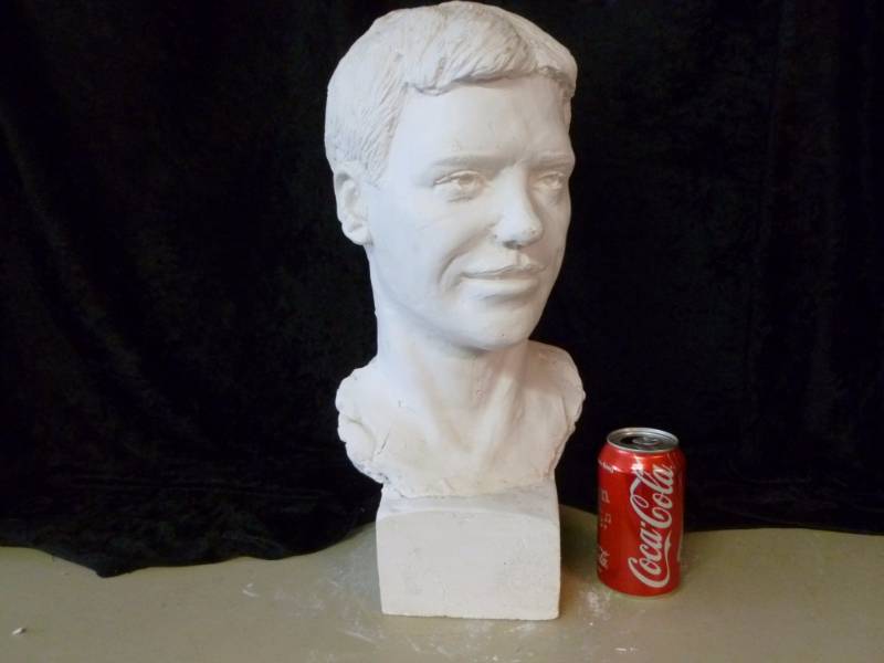 lot 21 image: Art Plaster Bust