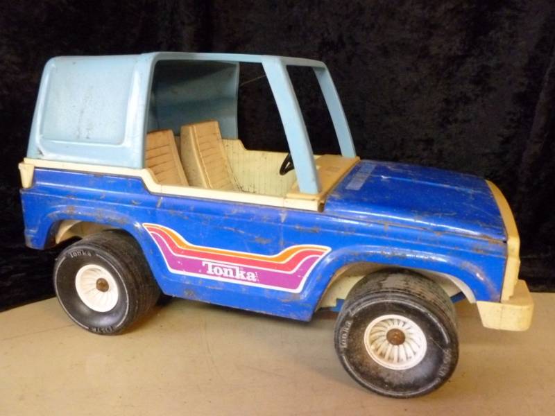 lot 25 image: Vintage Tonka