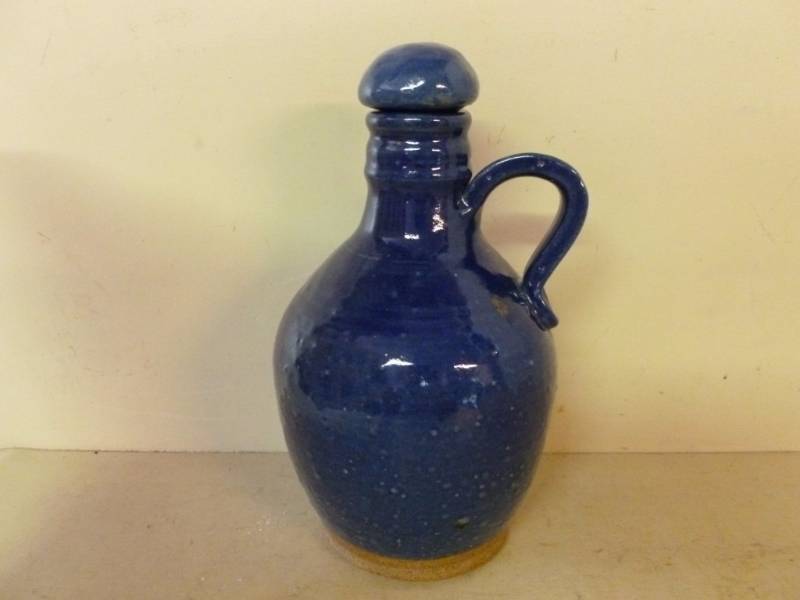 lot 42 image: Decorative