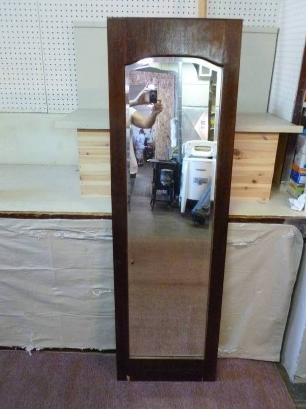lot 126 image: Vintage Mirror