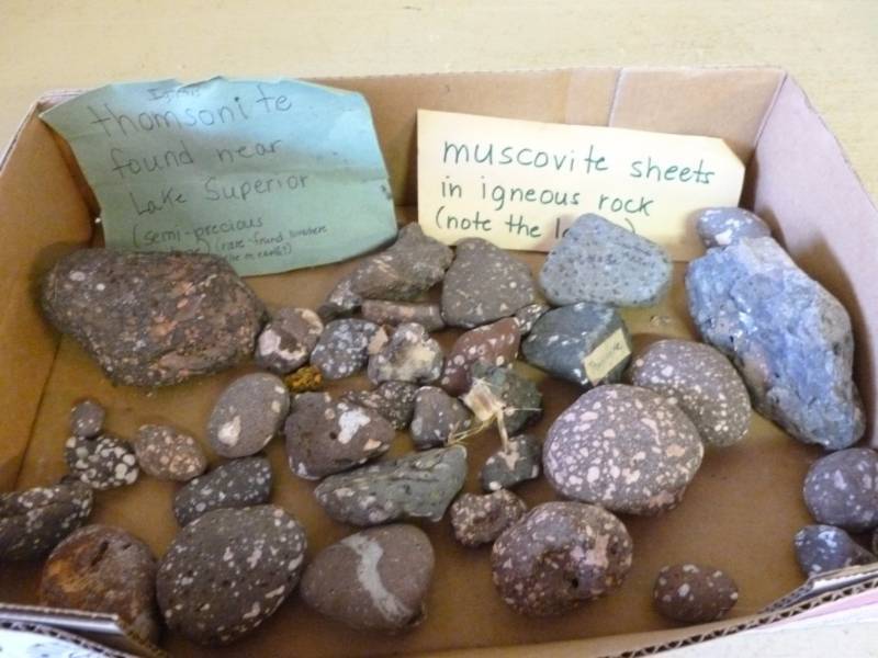 lot 176 image: Collector Rocks