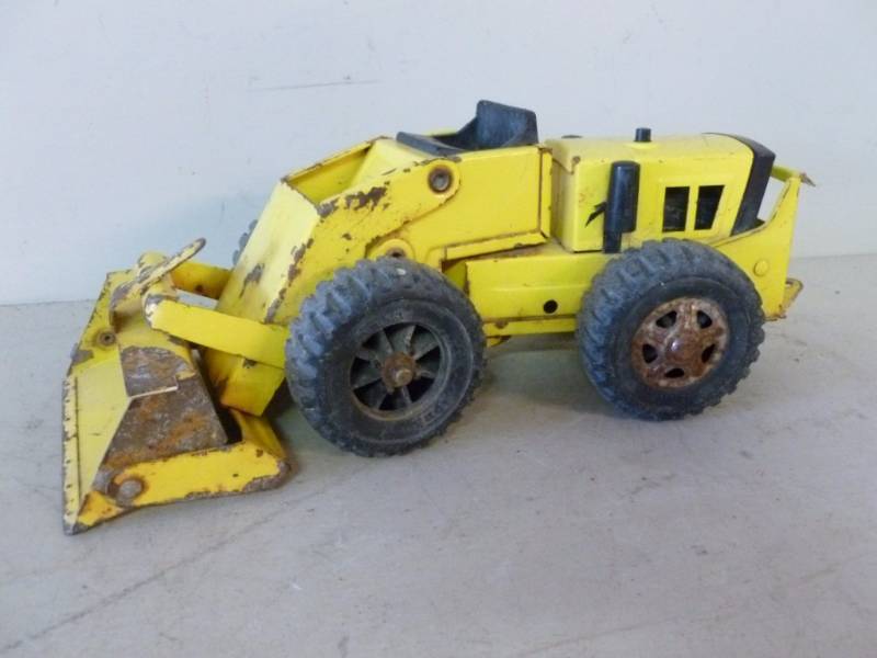 lot 194 image: Vintage Tonka