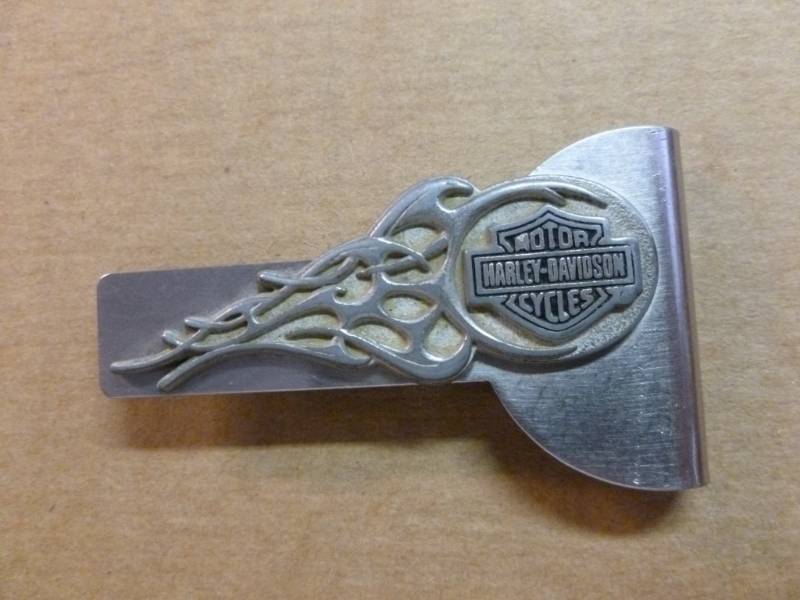 lot 230 image: Harley Davidson Money Clip