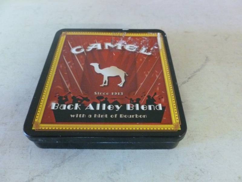 lot 268 image: Camel Cigarette Tin