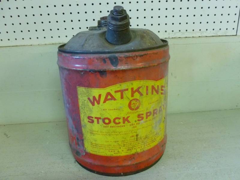 lot 302 image: Vintage Metal Container