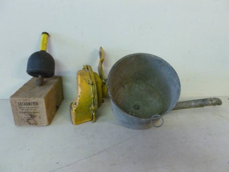 lot 309 image: Vintage Automotive Items