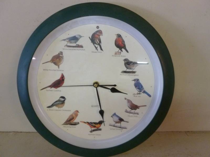 lot 357 image: Bird Clock