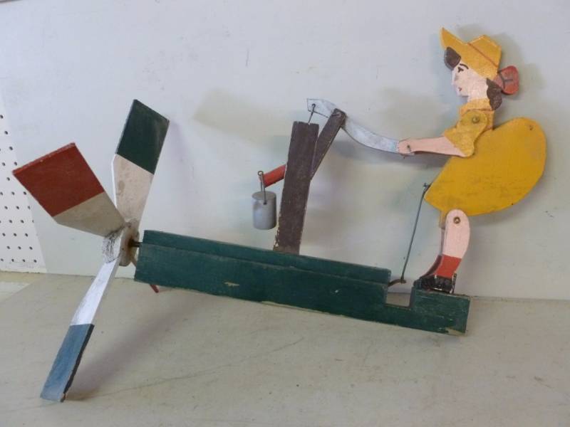 lot 361 image: Vintage Wind Decoration