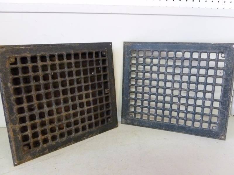 lot 369 image: Vintage Floor Register