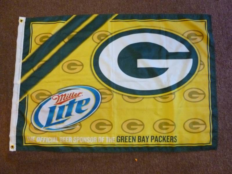 lot 372 image: Green Bay Packers Flag
