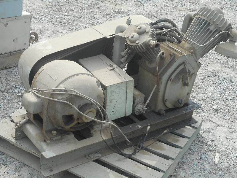 lot 11 image: Ingersol-Rand H64X7 Industrial 3-Ph...