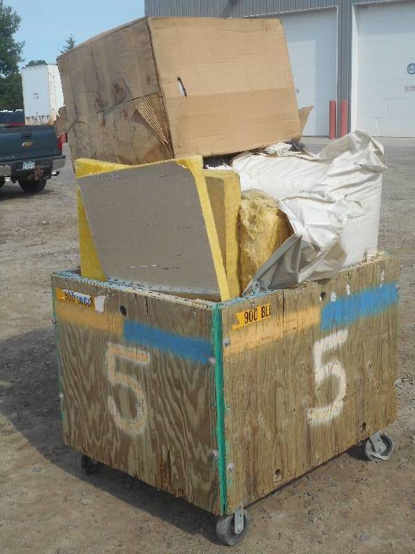 lot 15 image: Heavy Duty Steel-Frame Wheeled Crat...