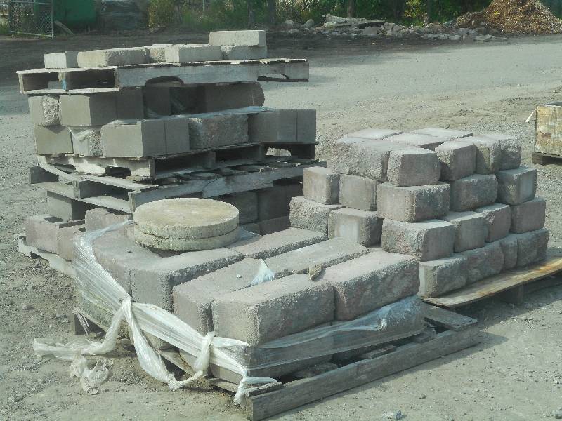 lot 22 image: (3) Pallets Of Assorted Unused Land...