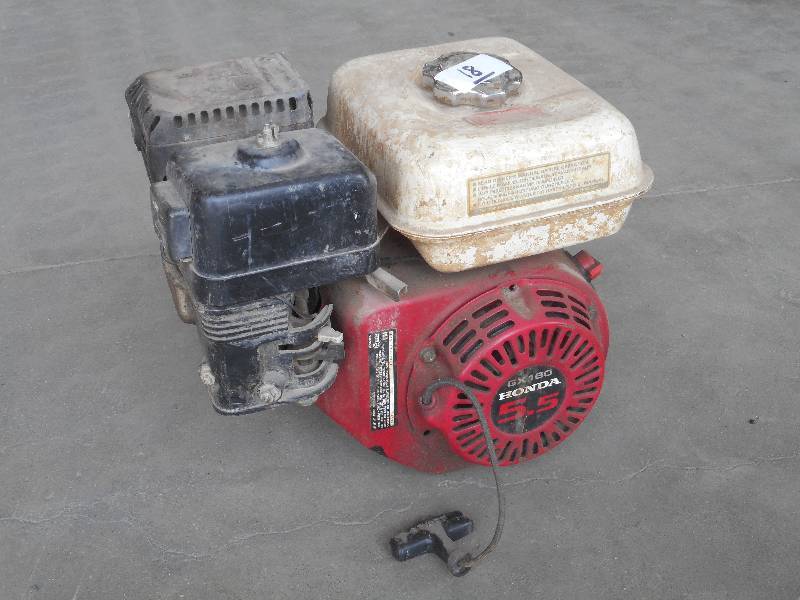 lot 18 image: Honda 5.5HP Gas Engine, Hour Meter ...