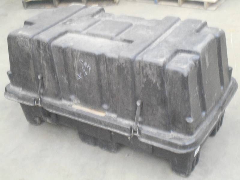 lot 69 image: 4ft Heavy Duty Plastic Storage Tote...