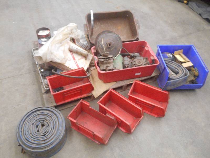 lot 76 image: Pallet Lot Of Assorted Plastic Par...