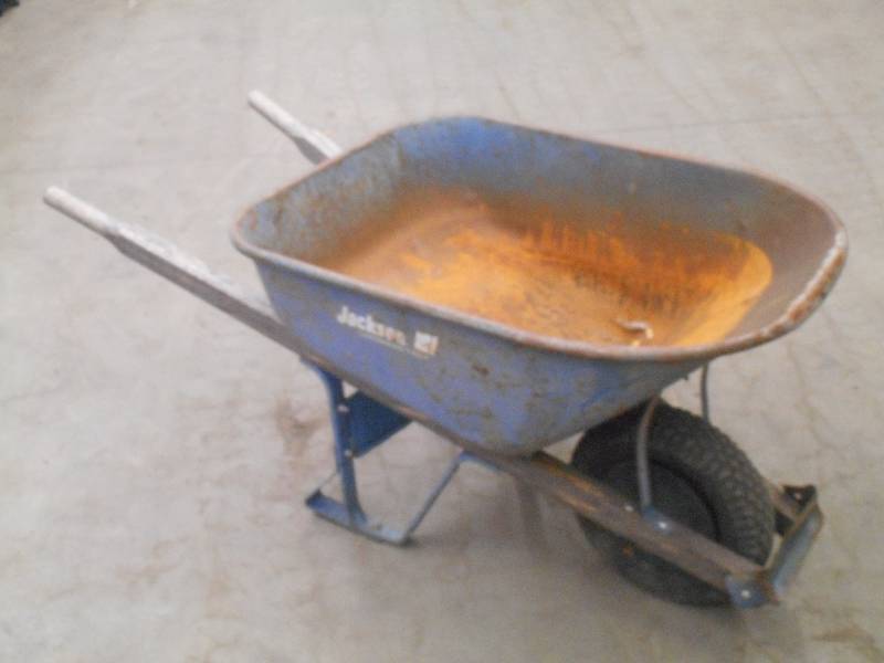 lot 88 image: Jackson Professional Wheel Barrel--...