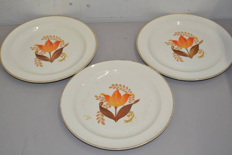 Harker Bakerite Dishes
