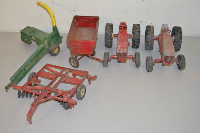 Farm toys
