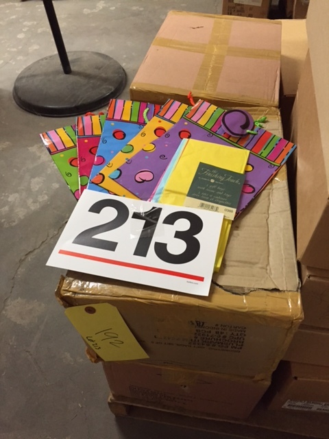 192 Packs of Five Everyday Glossy Gift Bags. - with tissue.
