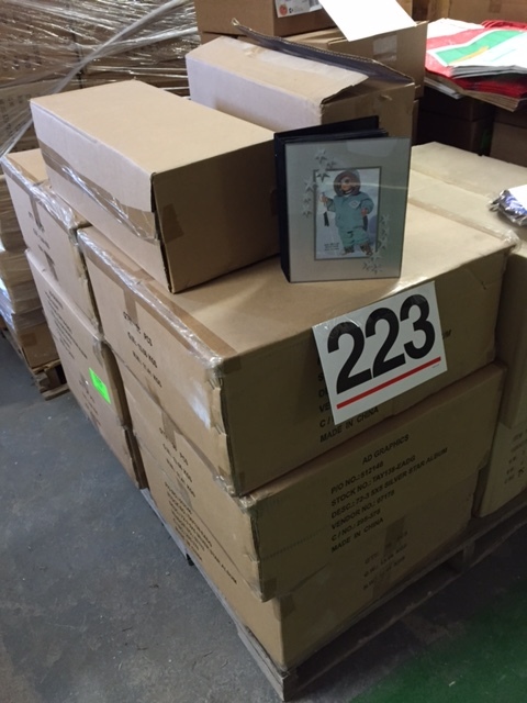 240 Silver Star Photo Album - holds 72 photos