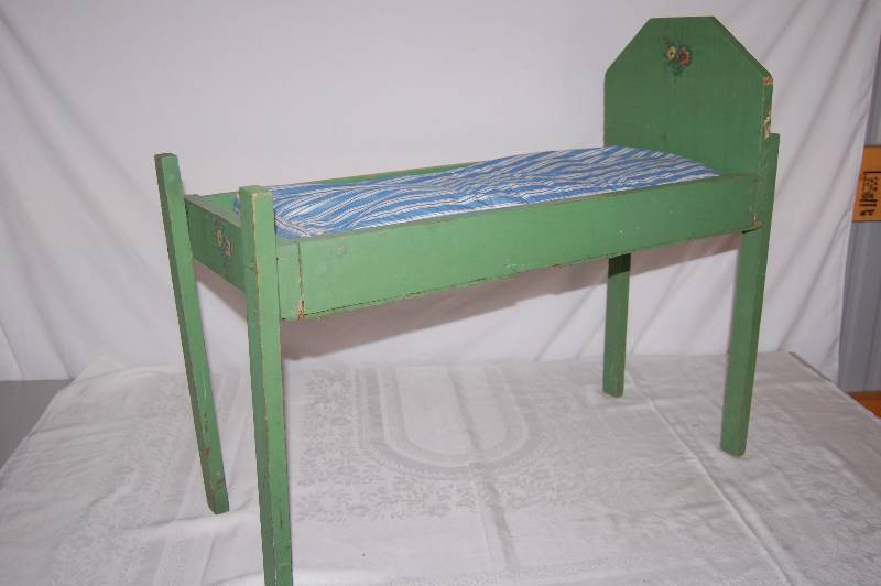 Doll Bed