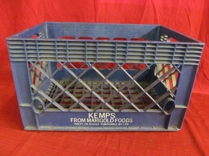 lot 40 image: Kemps milk crate