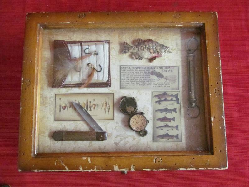 lot 45 image: shadow box