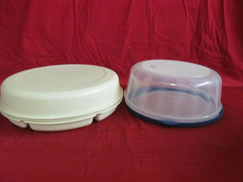 lot 47 image: Tupperware ,Rubbermaid dishes