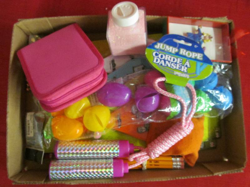 lot 50 image: toys