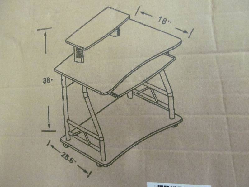 lot 79 image: desk