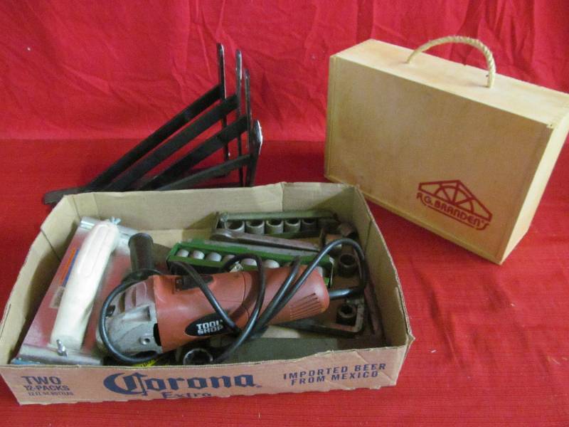 lot 89 image: tools