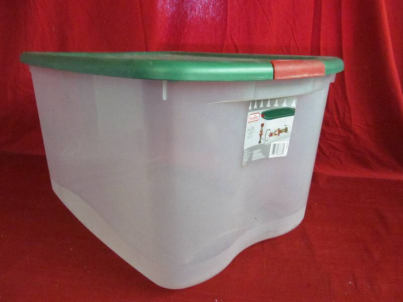lot 95 image: Sterilite Tote