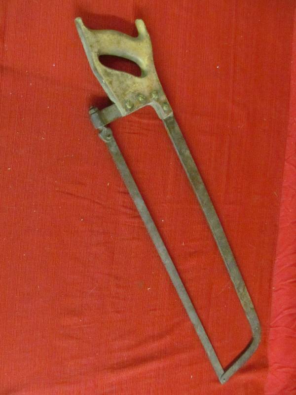 lot 100 image: Vintage Saw