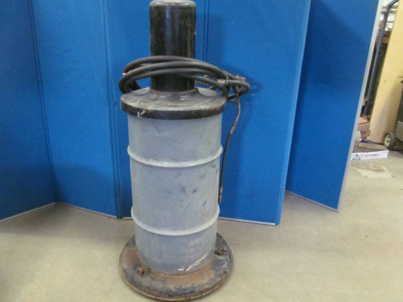 lot 127 image: tool