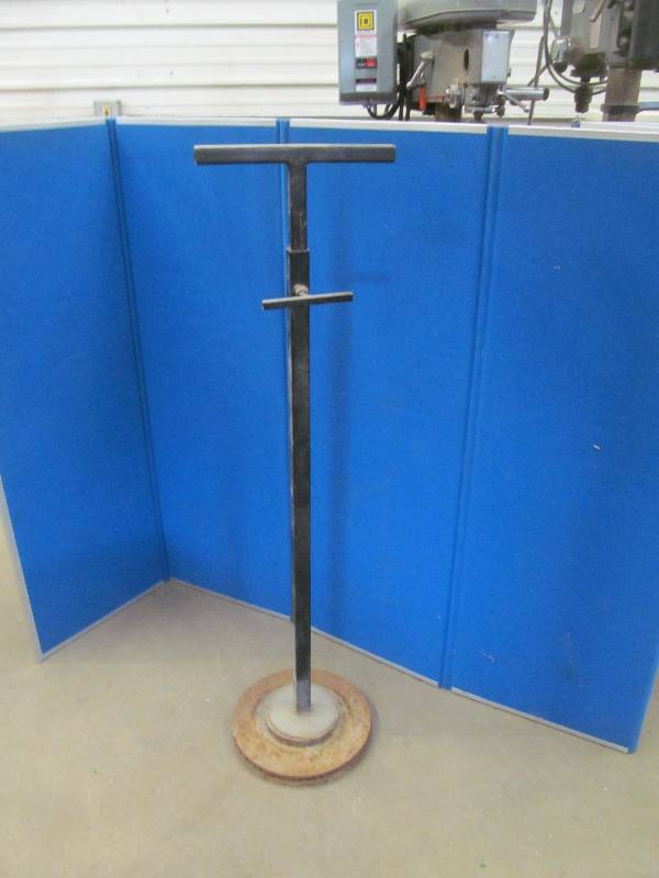 lot 128 image: tool
