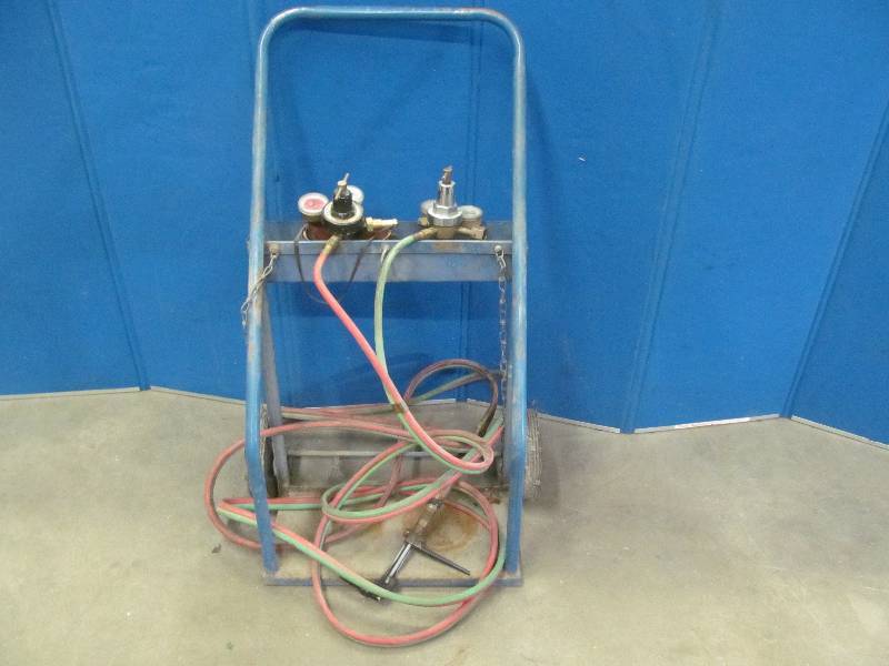 lot 136 image: torch kit