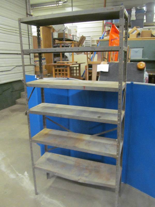 lot 139 image: shelf