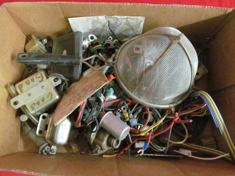 lot 141 image: electronics