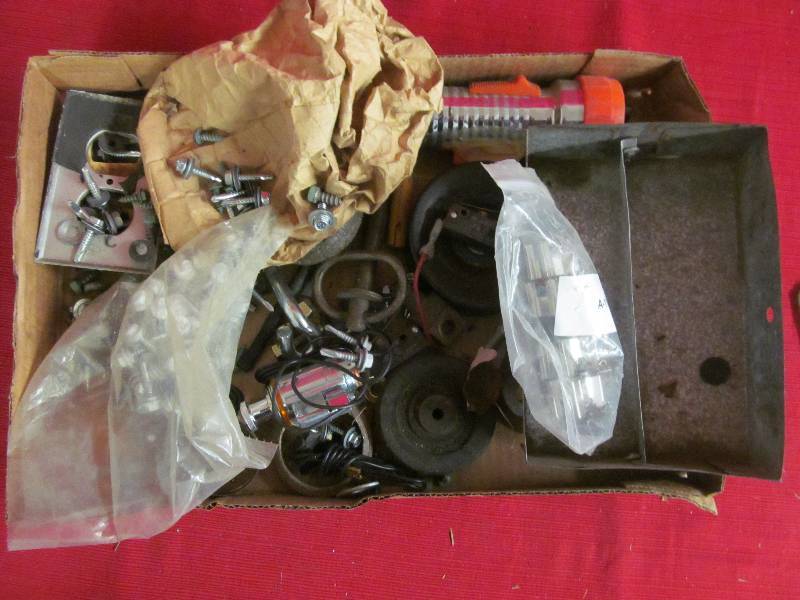 lot 162 image: fasteners