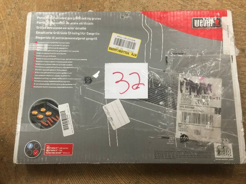 Weber Porcelain-Enameled Steel Cooking Grates (2-Pack) New