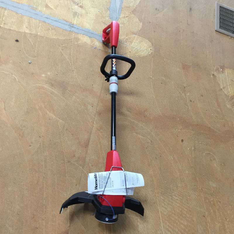 Homelite 5 Amp Straight Shaft Electric String TrimmerEdger in like new working conditions